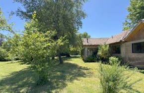 Casa en lago rapel, quincho, piscina, acceso al lago Familiar